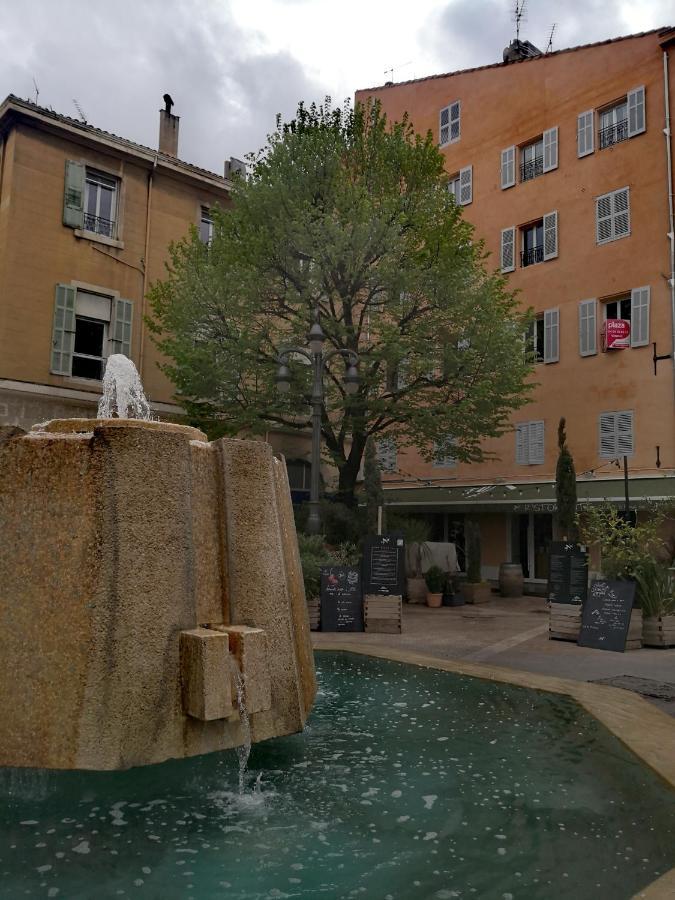 Le Studio Du Vieux Port Apartman Marseille Kültér fotó
